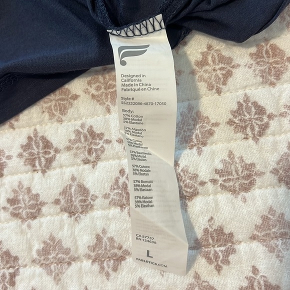 NWT Fabletics Classic Navy Boxy Short Sleeve Polo Shirt Size Large - Picture 8 of 12